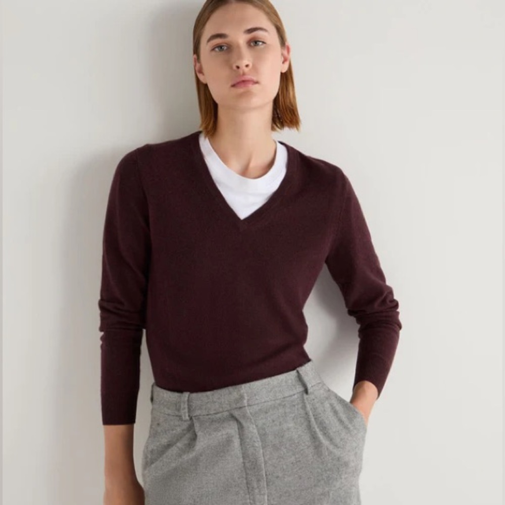 Madewell XXS 100% cashmere Vneck maroon sweater